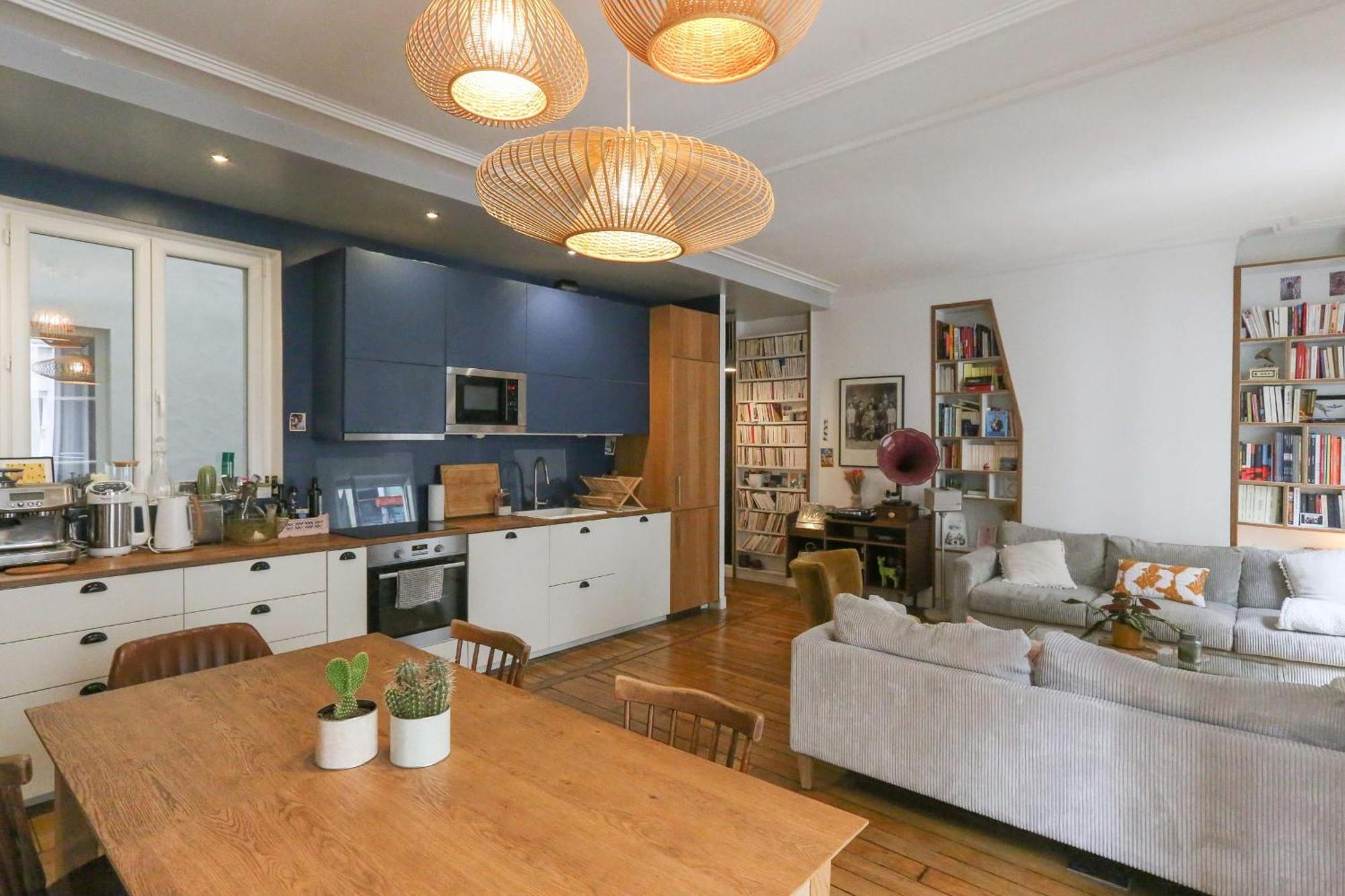Spacious Near The Apartment